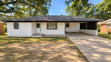 featured image of 400 W Scenic Dr