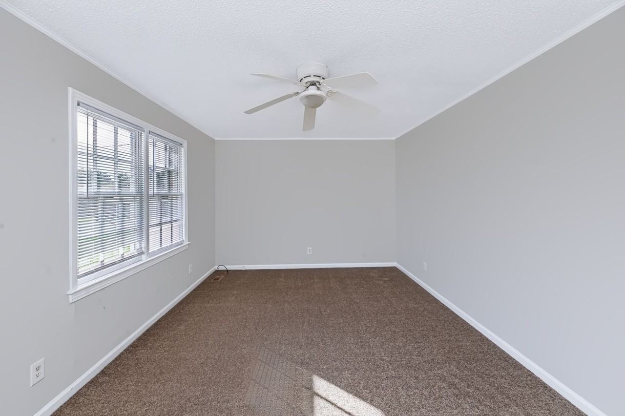 2414 Shawnee Dr - Photo 6 of 18