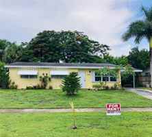 featured image of 3558 Everglades Rd