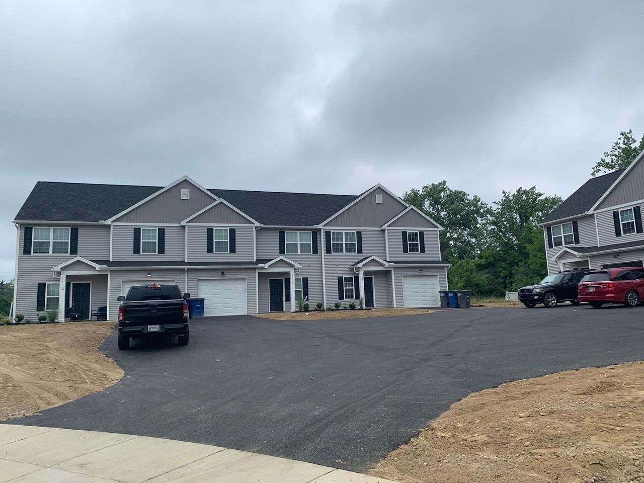 1124-1134 Hilltop Ln - Photo 2 of 10