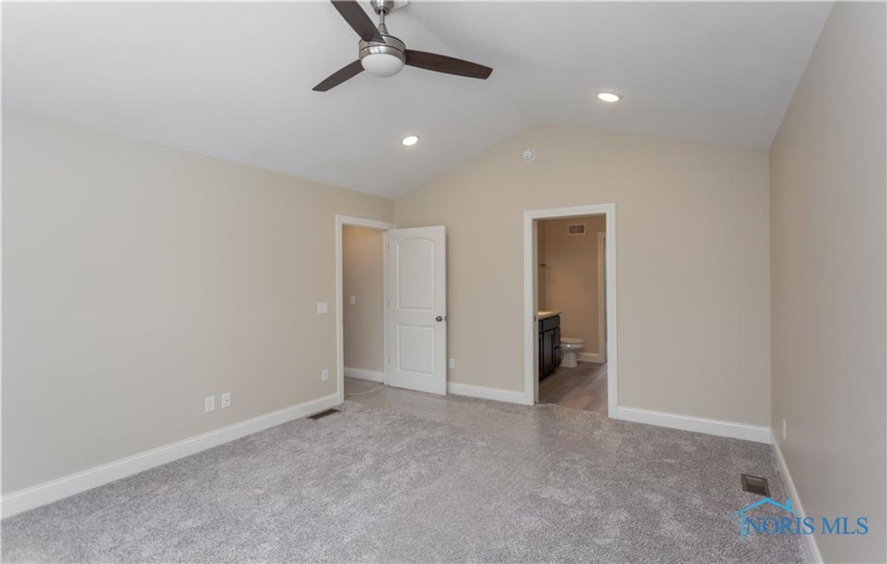 1124-1134 Hilltop Ln - Photo 3 of 10