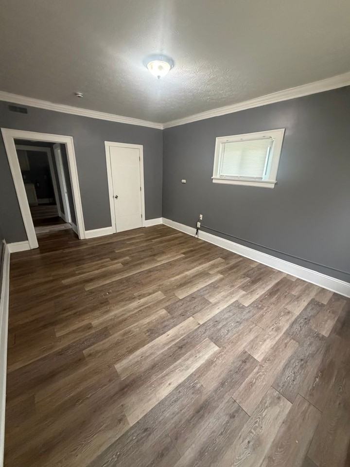 3498 Bosworth Road - Photo 3 of 9