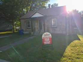 508 N Oak St - Photo 1 of 1