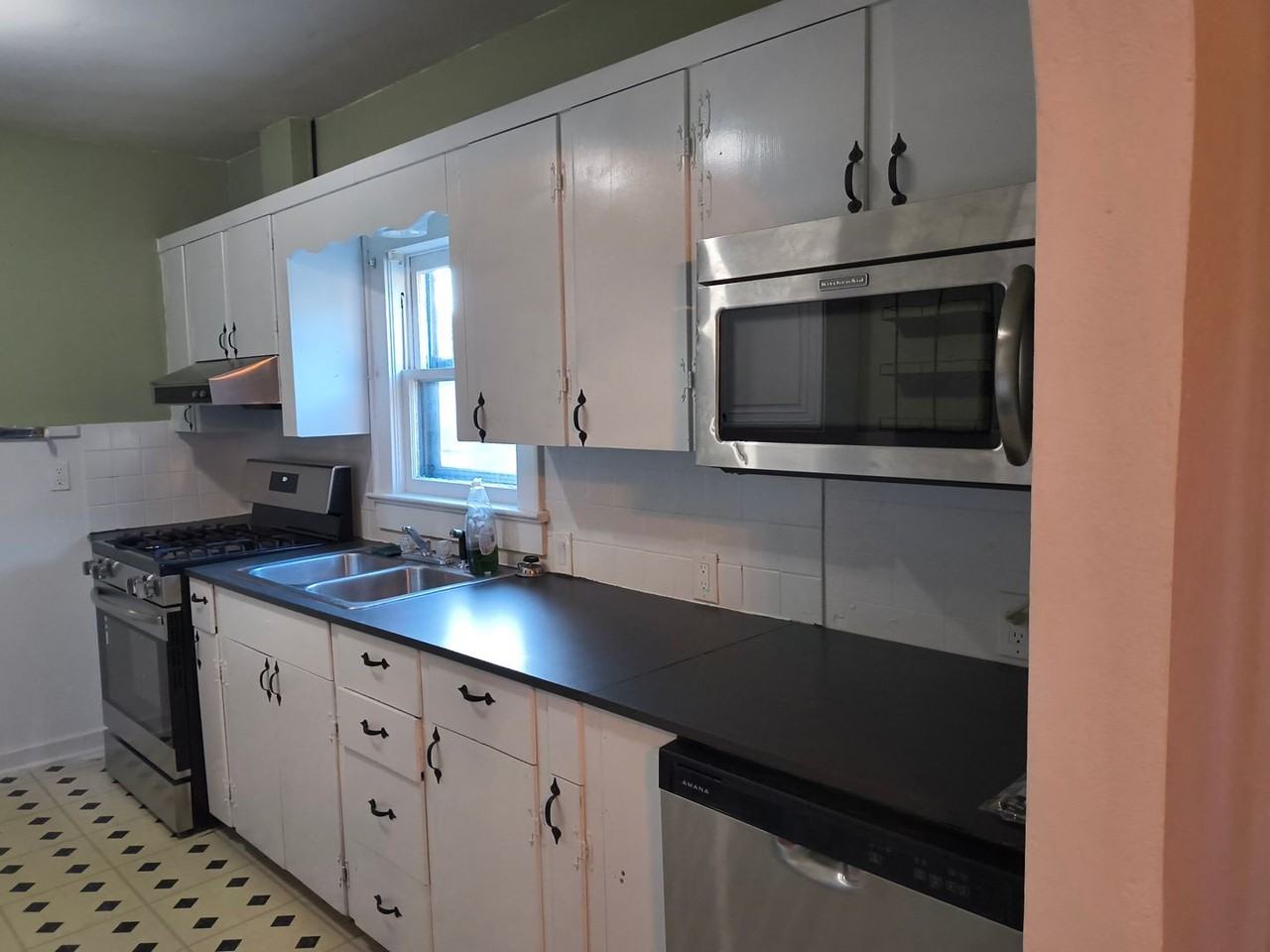 508 N Oak St - Photo 5 of 11