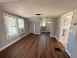 featured image of 951 951 - 953 Benton Ave.