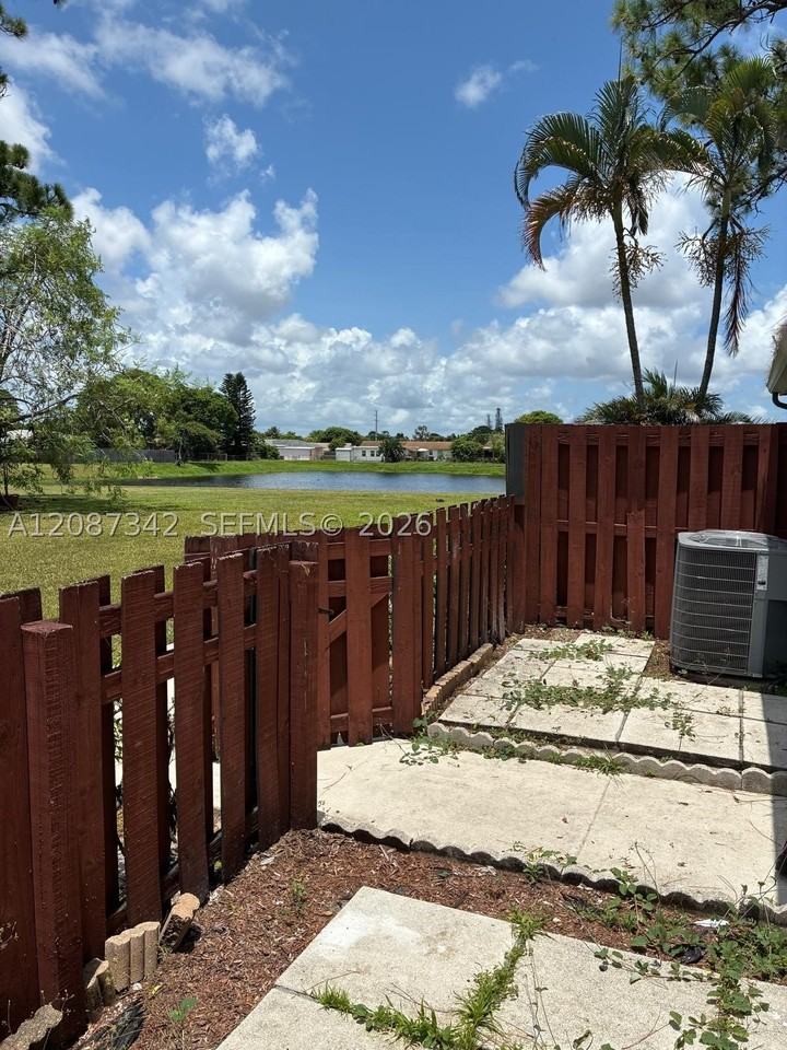 5023 Society Pl E #I - Photo 2 of 27