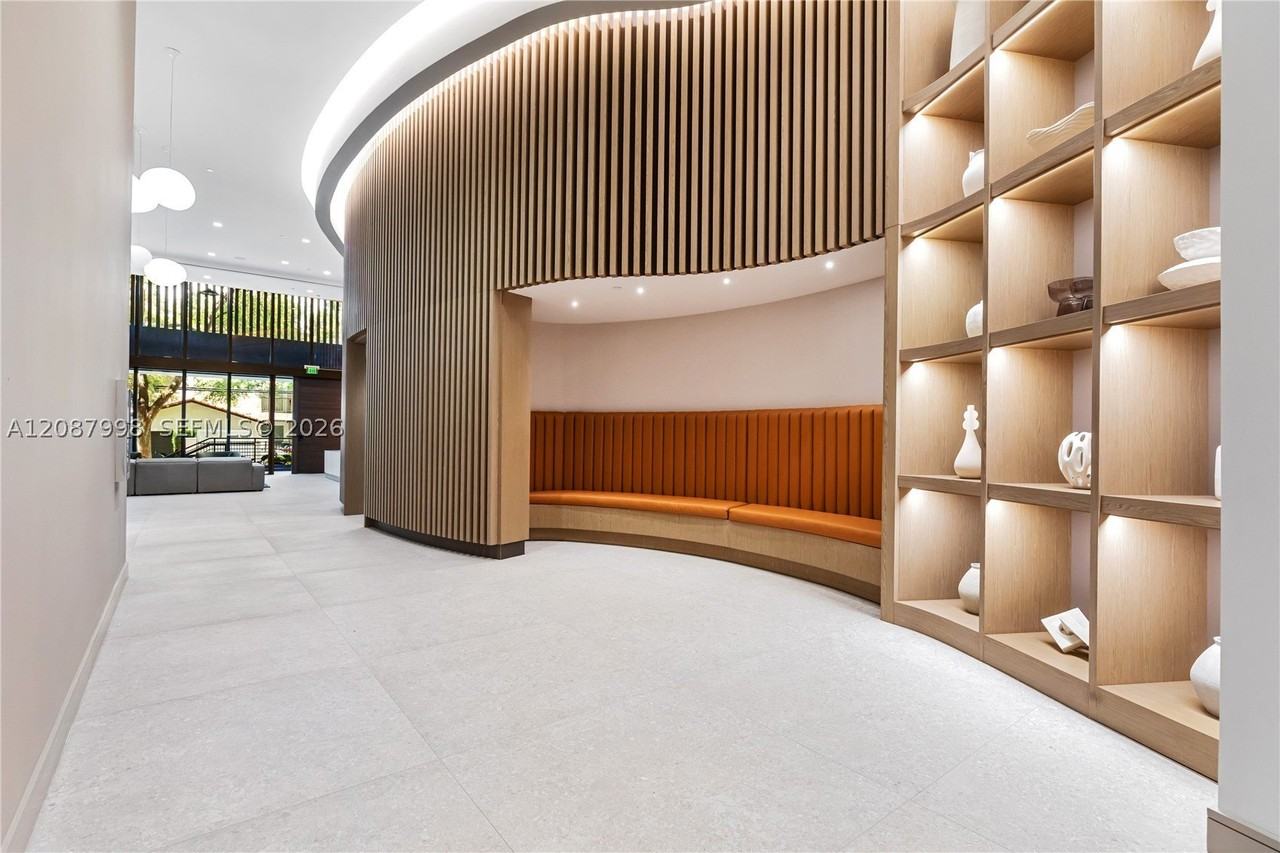 3034 Oak Ave #205 - Photo 3 of 42