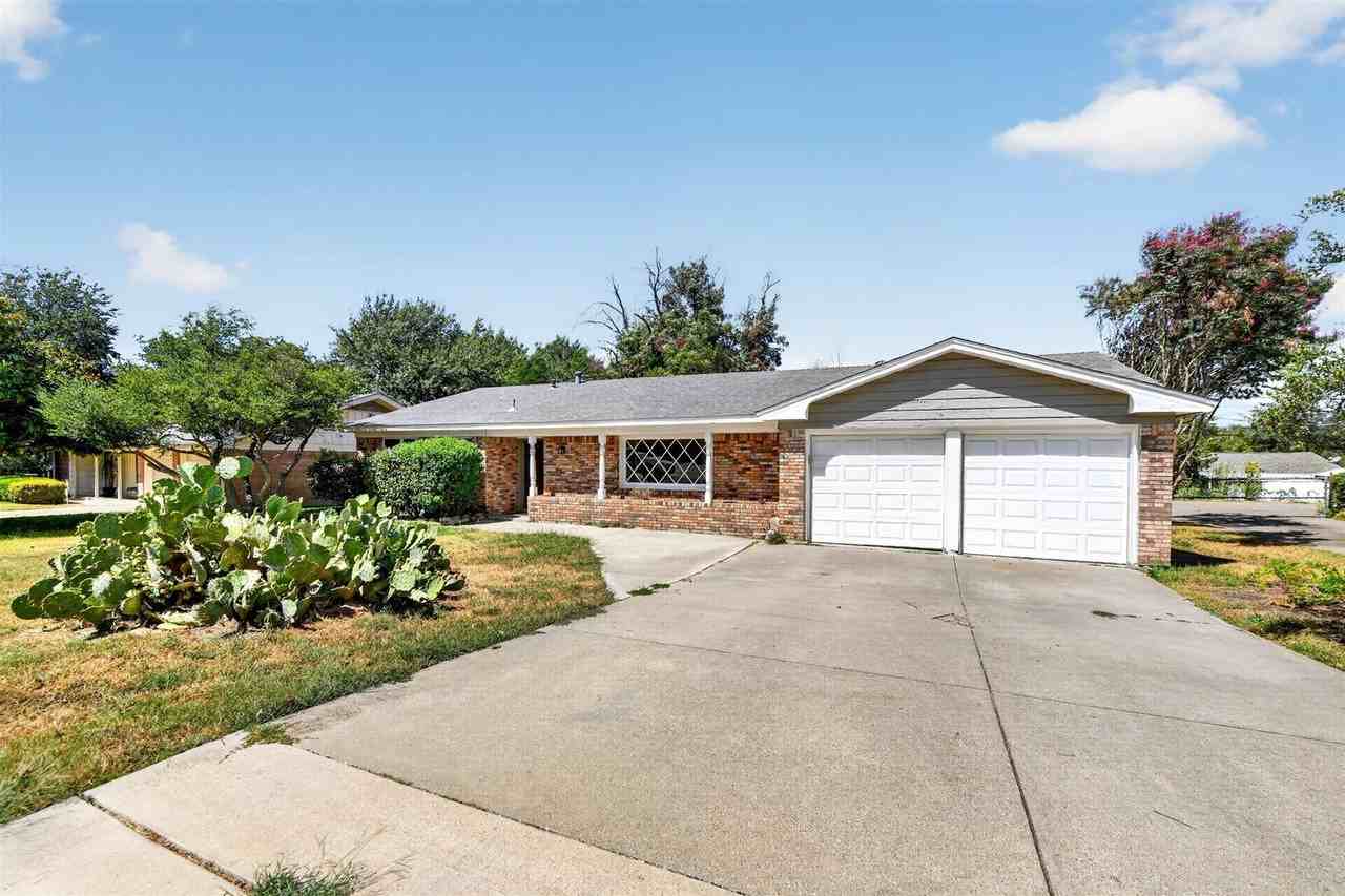 5900 Whitman Ave - Photo 2 of 22
