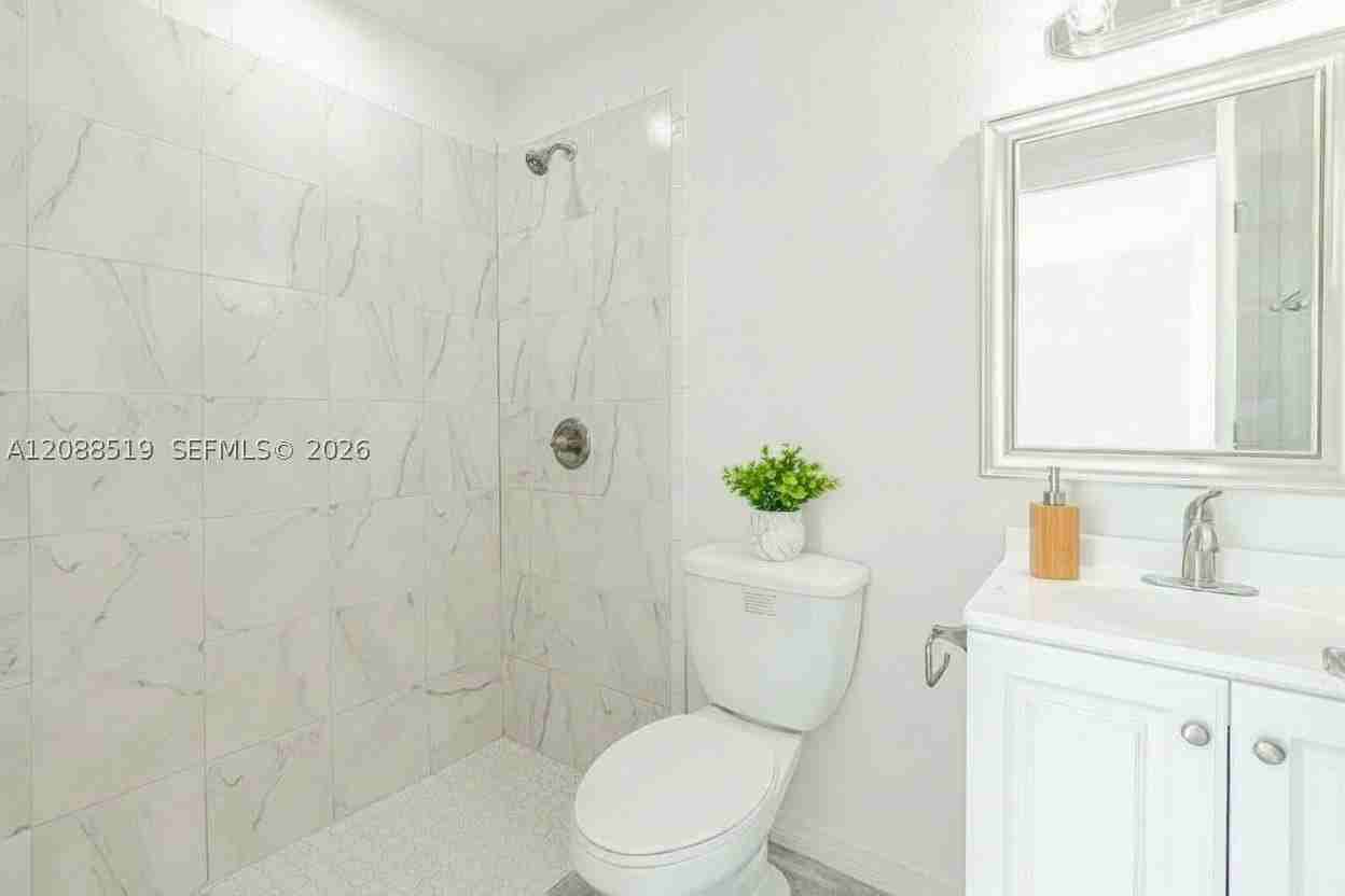 515 KILLARNEY AVE S #0 - Photo 4 of 11