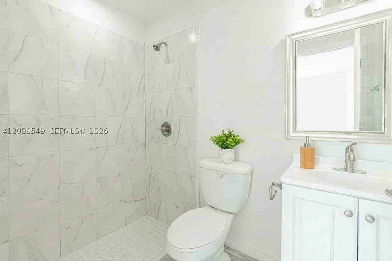 3606 E 21ST ST #0 - Photo 4 of 11