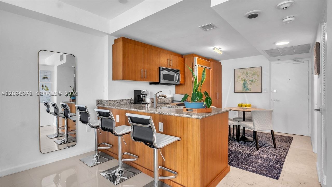 10275 Collins Ave #505 - Photo 5 of 23
