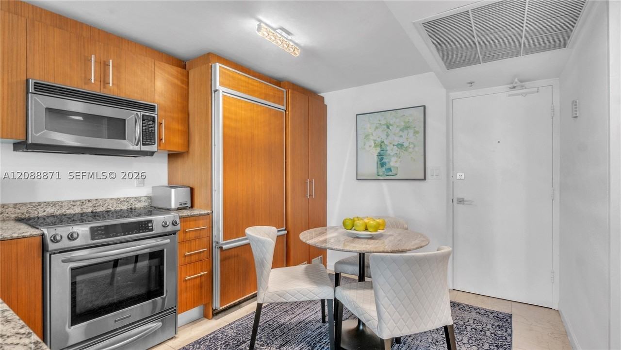 10275 Collins Ave #505 - Photo 6 of 23
