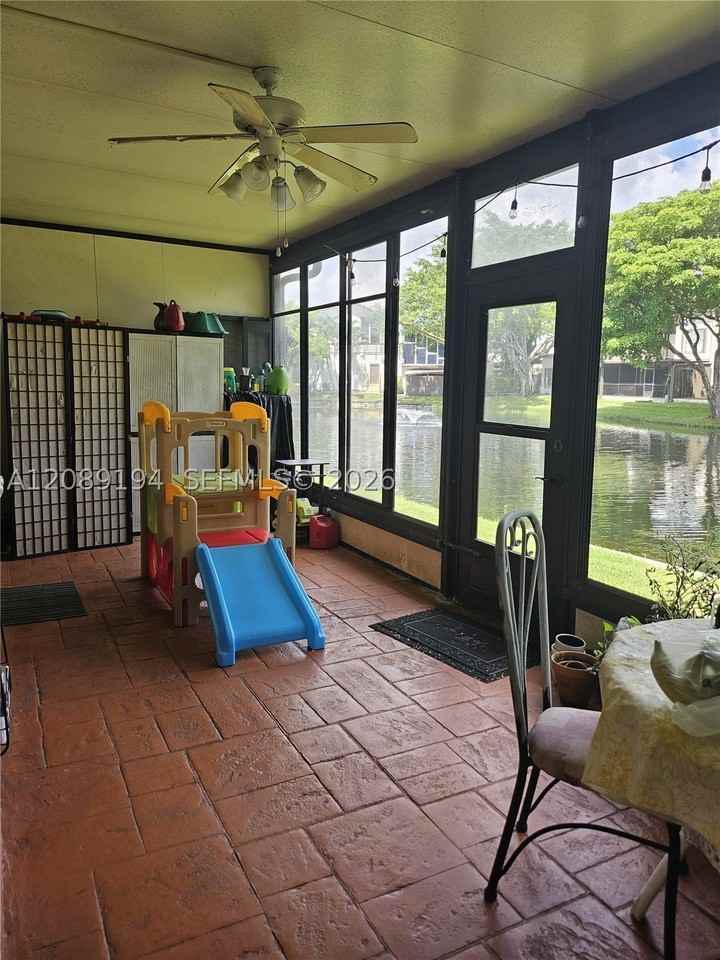 9723 N New River Canal Rd #414 - Photo 2 of 8