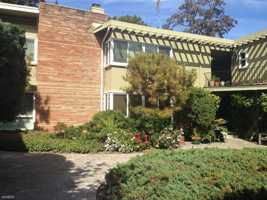 featured image of 430 Ravenswood Ave