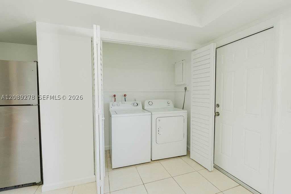 25513 Sw 107th Ct #25513 - Photo 5 of 17