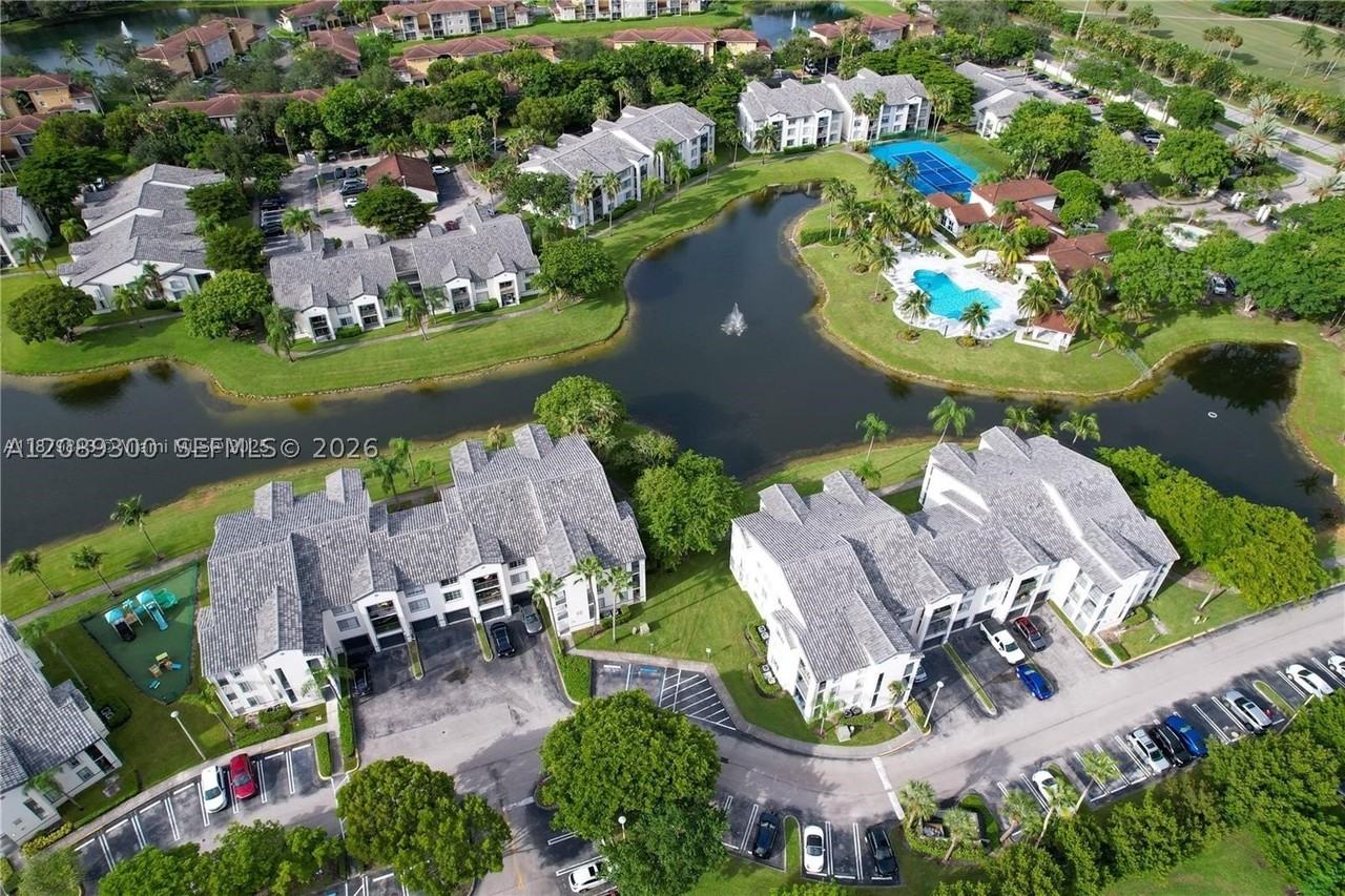 4460 Nw 107th Ave #204-8 - Photo 7 of 23
