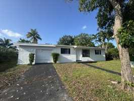 featured image of 4711 Sw 31st Dr #0
