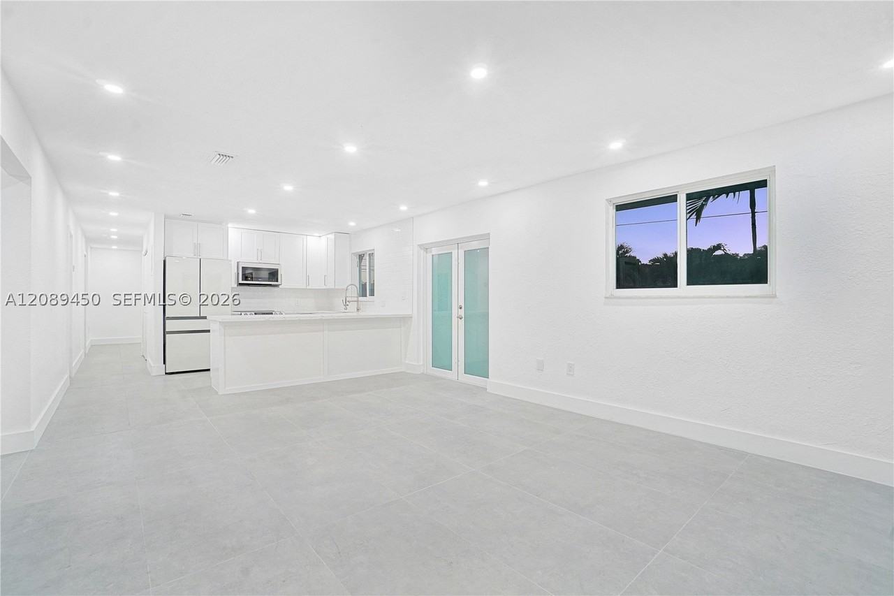 2850 Sw 24th St #2850 - Photo 5 of 21