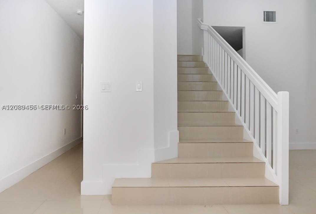 15505 Sw 12th Ter #0 - Photo 5 of 19