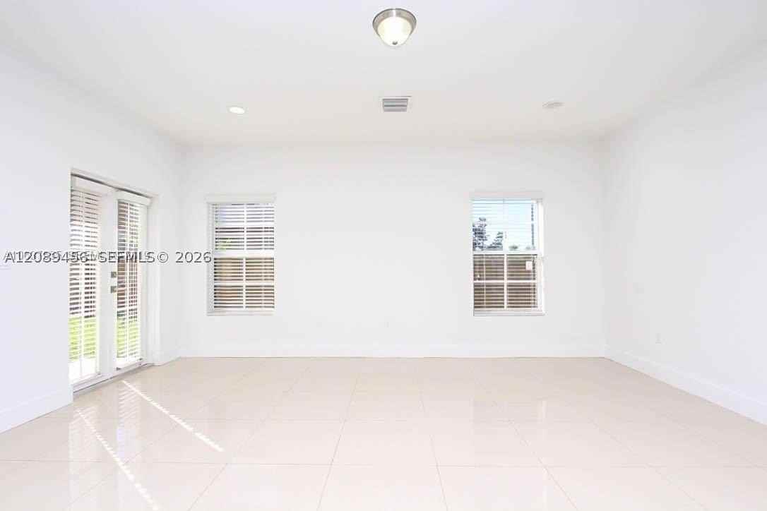 15505 Sw 12th Ter #0 - Photo 7 of 19