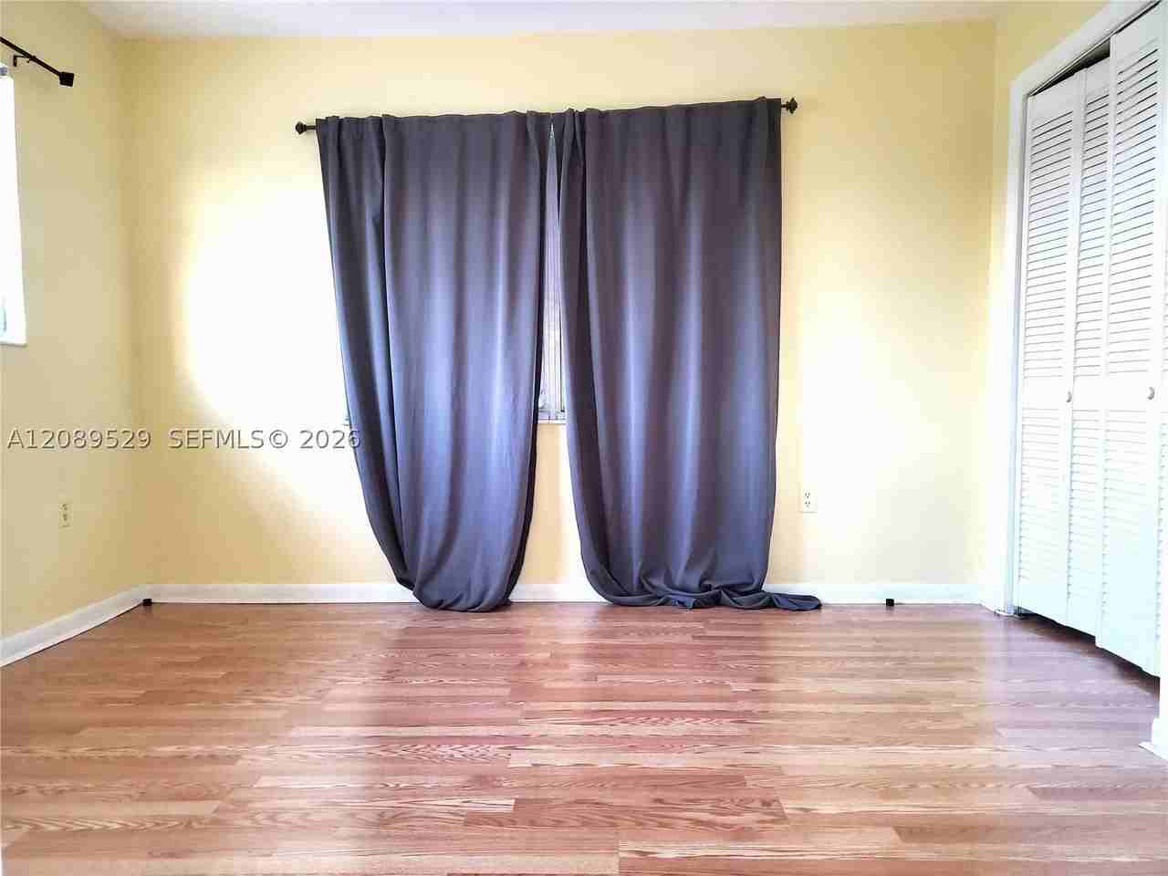 10904 Sw 2nd St #1R - Photo 2 of 12
