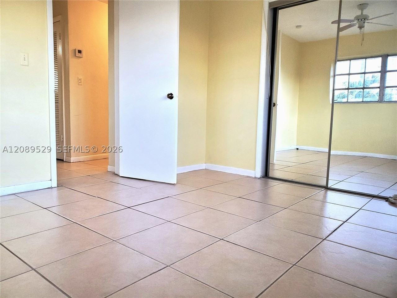 10904 Sw 2nd St #1R - Photo 5 of 12