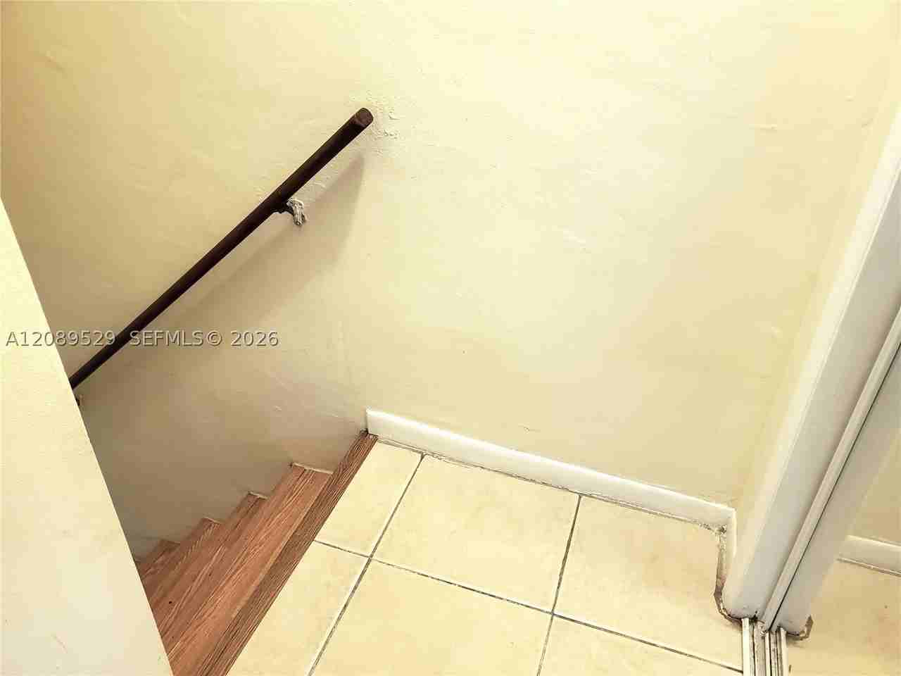 10904 Sw 2nd St #1R - Photo 7 of 12