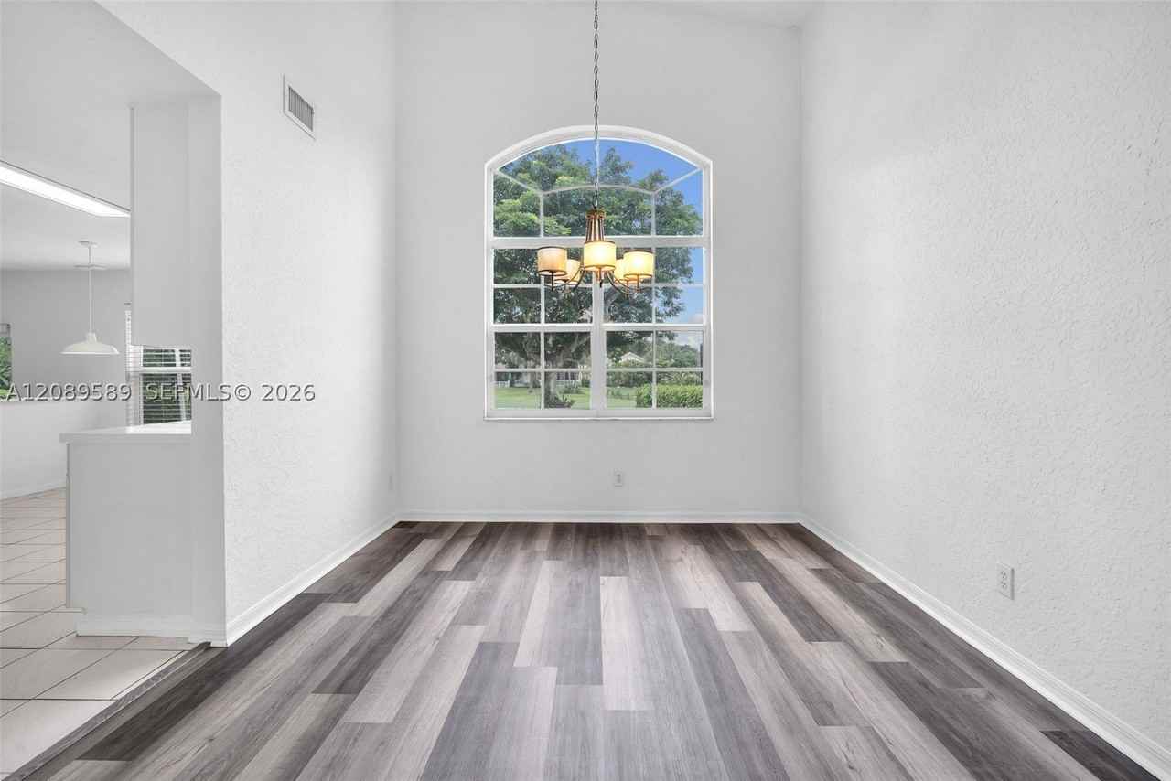 1637 Sw 156th Ave #1637 - Photo 4 of 27