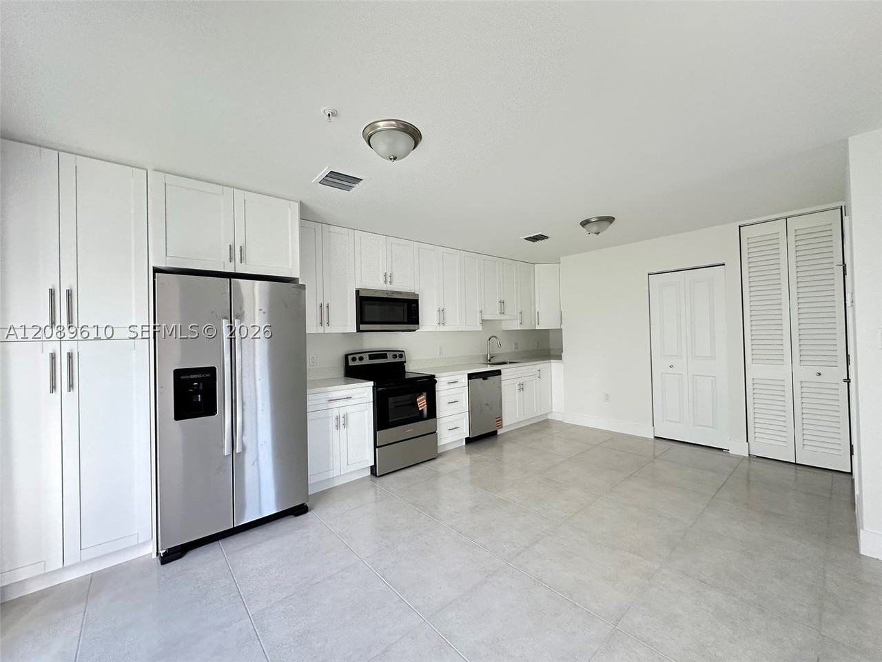 11272 Sw 187th St #11272 - Photo 4 of 16