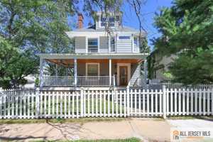 featured image of 101 S 4th Ave