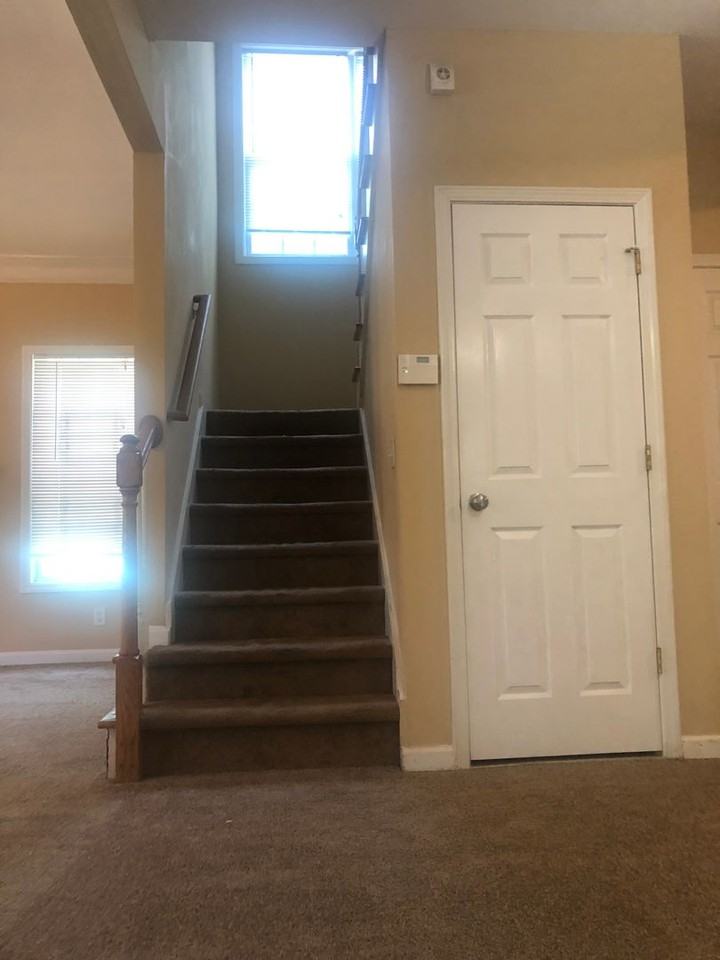 115 Holly Rd Nw - Photo 2 of 14