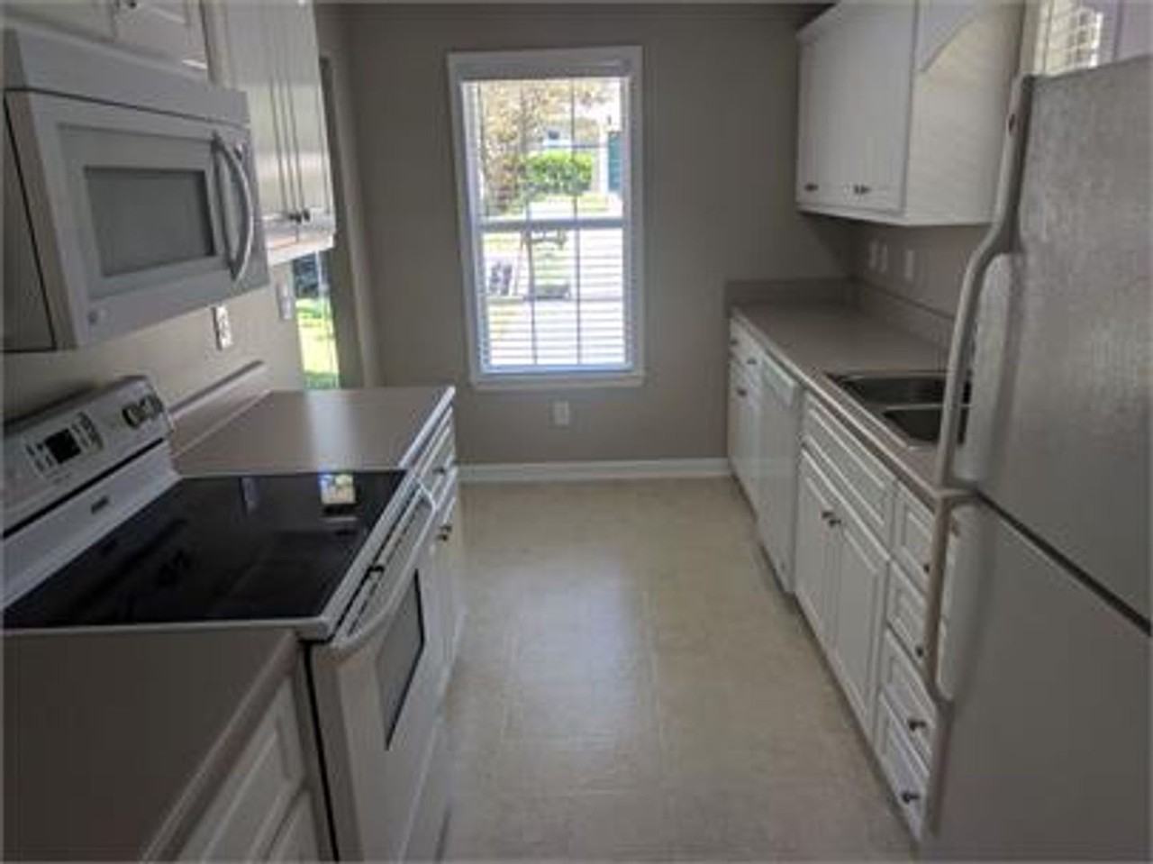 3101 Lucas Ln Sw - Photo 3 of 8