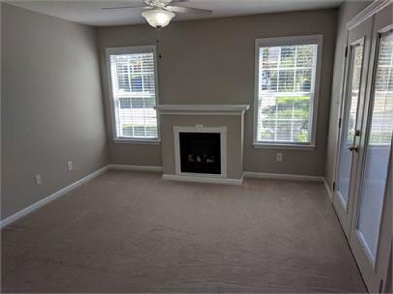 3101 Lucas Ln Sw - Photo 4 of 8