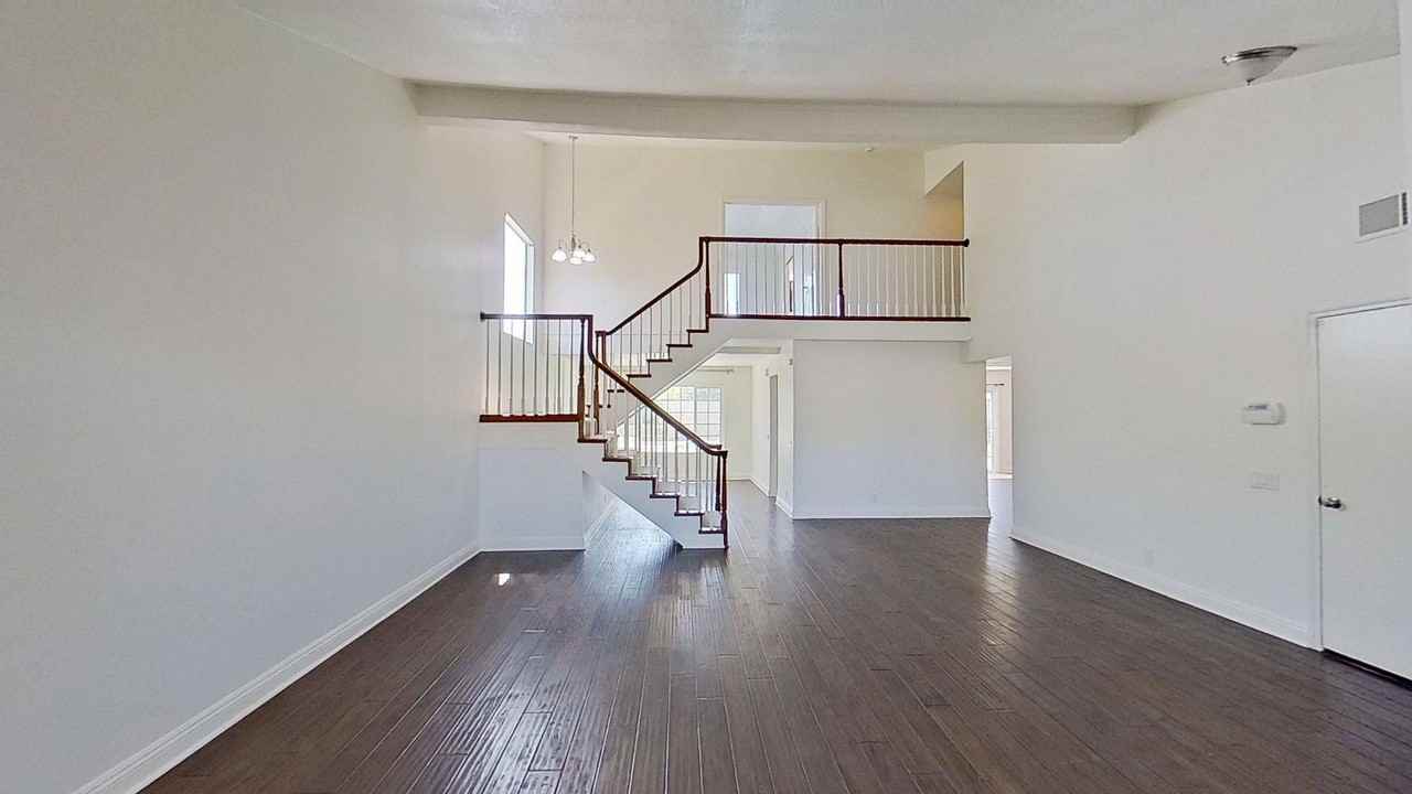 24671 Paige Cir - Photo 7 of 40