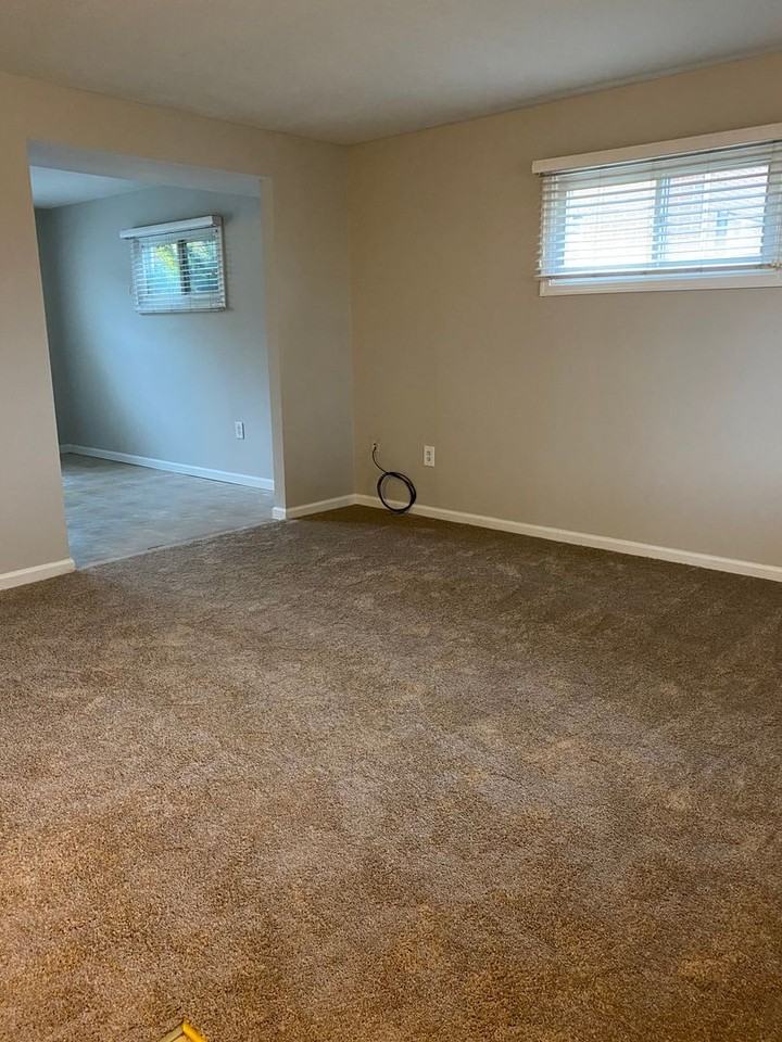 342 Center Deen Ave - Photo 2 of 13