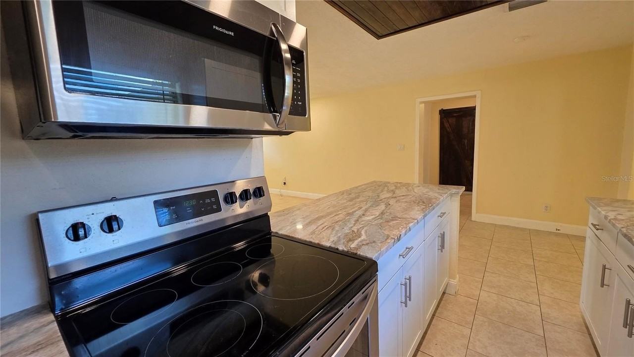 2907 Bowdoin Pl - Photo 5 of 21