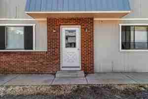 featured image of 455 Topaz Dr