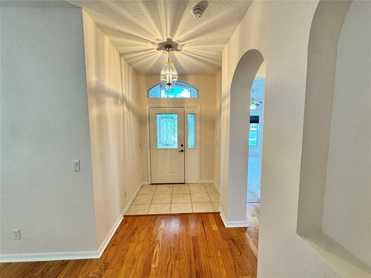20634 Queen Alexandra Dr - Photo 2 of 21