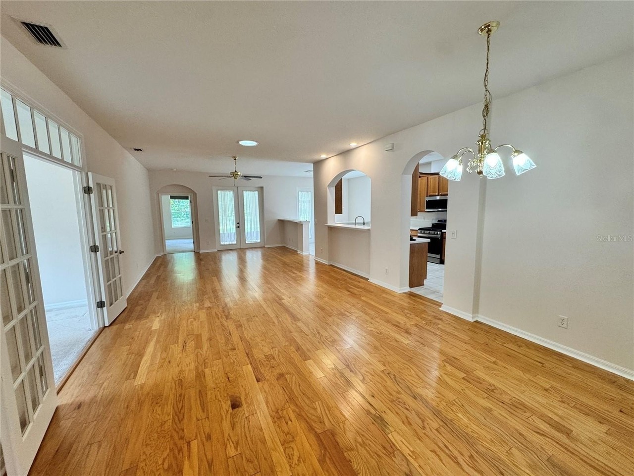 20634 Queen Alexandra Dr - Photo 4 of 21