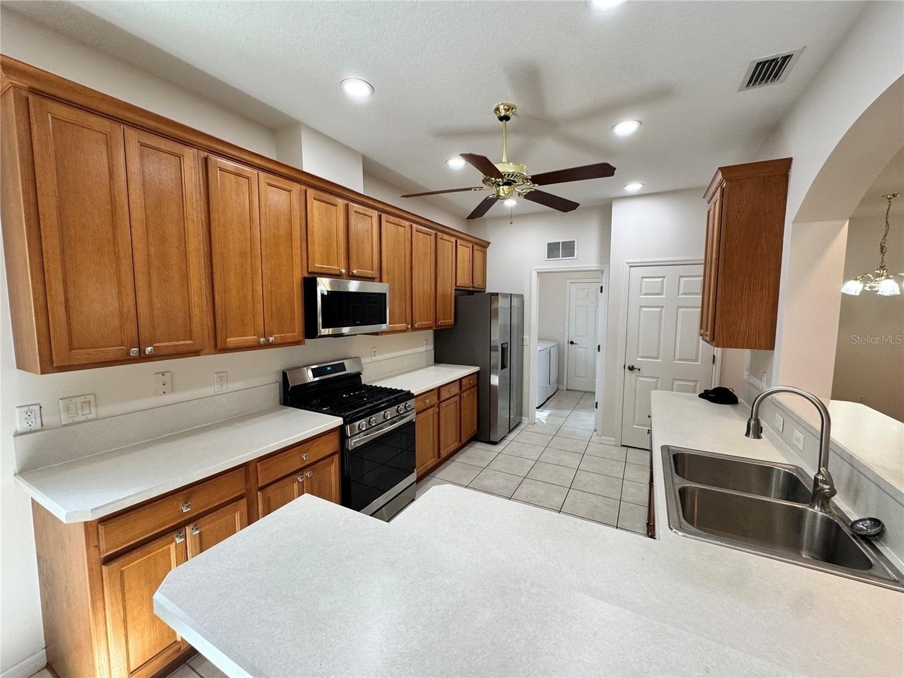20634 Queen Alexandra Dr - Photo 6 of 21