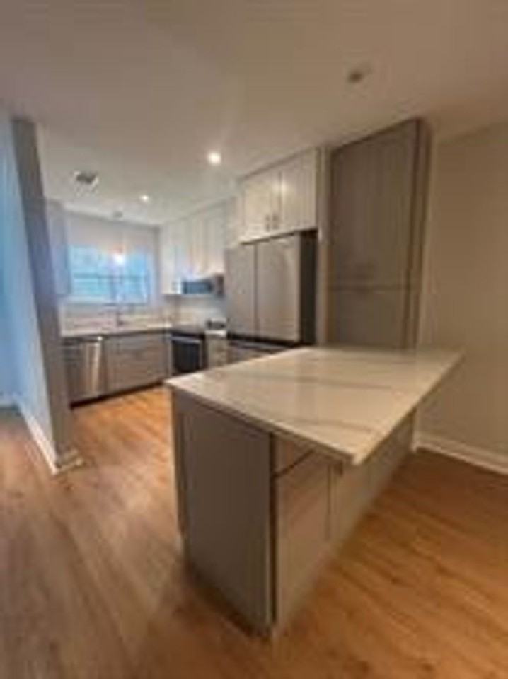 1498 Demere Rd - Photo 5 of 24