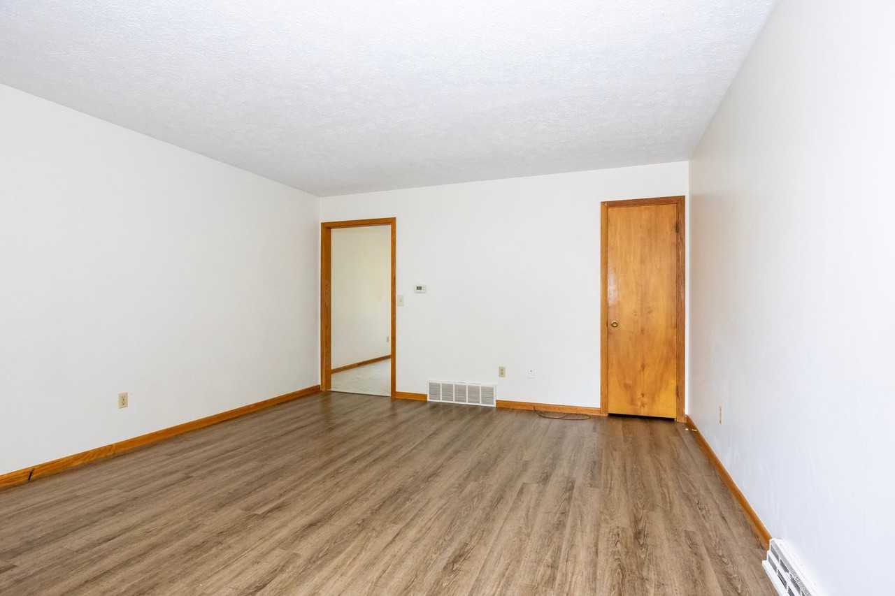 1906 Cher Ct - Photo 6 of 16