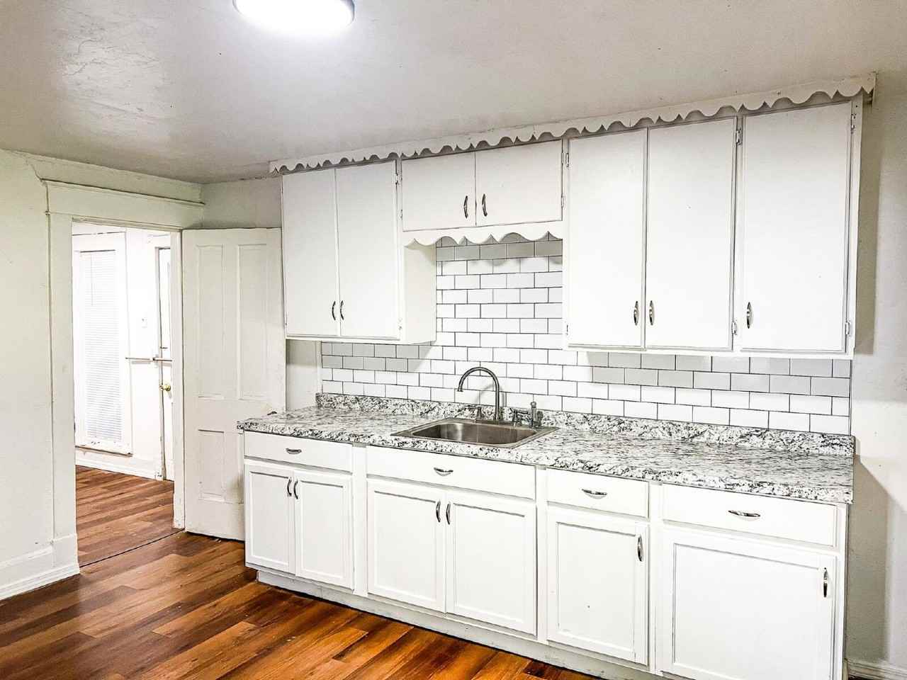 307 S Rosehill Ave - Photo 7 of 18