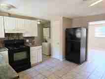 1123 Ne 5th Ave - Photo 1 of 1