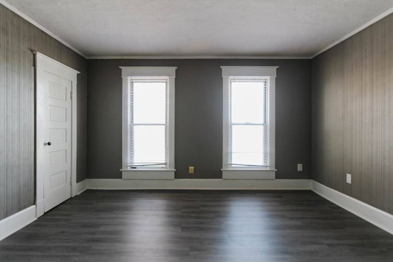 1801 W Main St - Photo 2 of 15