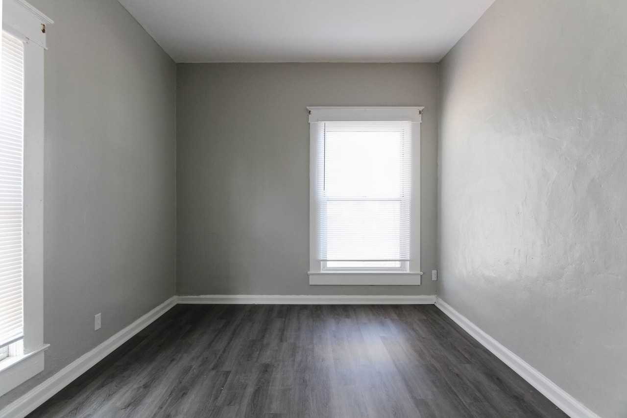 1801 W Main St - Photo 4 of 15