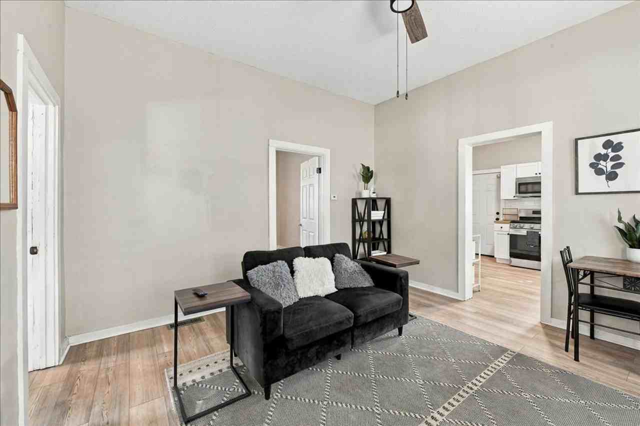 929 N Tremont St - Photo 4 of 12