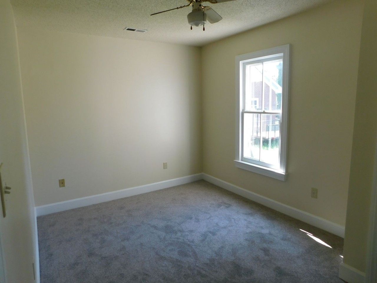 701 W Elizabeth St - Photo 6 of 11