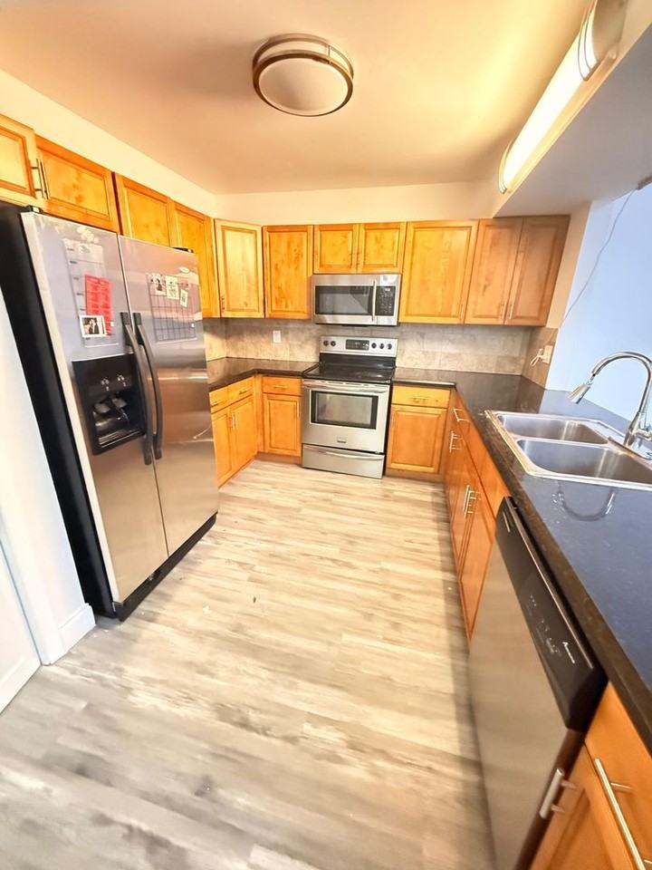 3333 Oak Dr - Photo 6 of 13