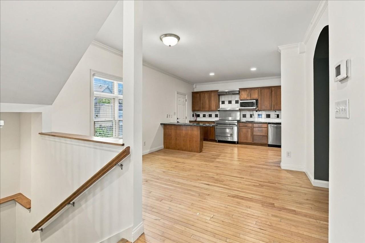 470 S Pine St - Photo 6 of 20